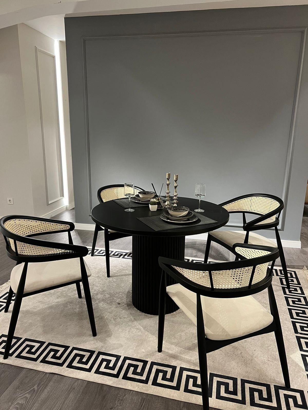 Ensemble table et 4 chaises Moona Bois massif Noir et Cannage Beige