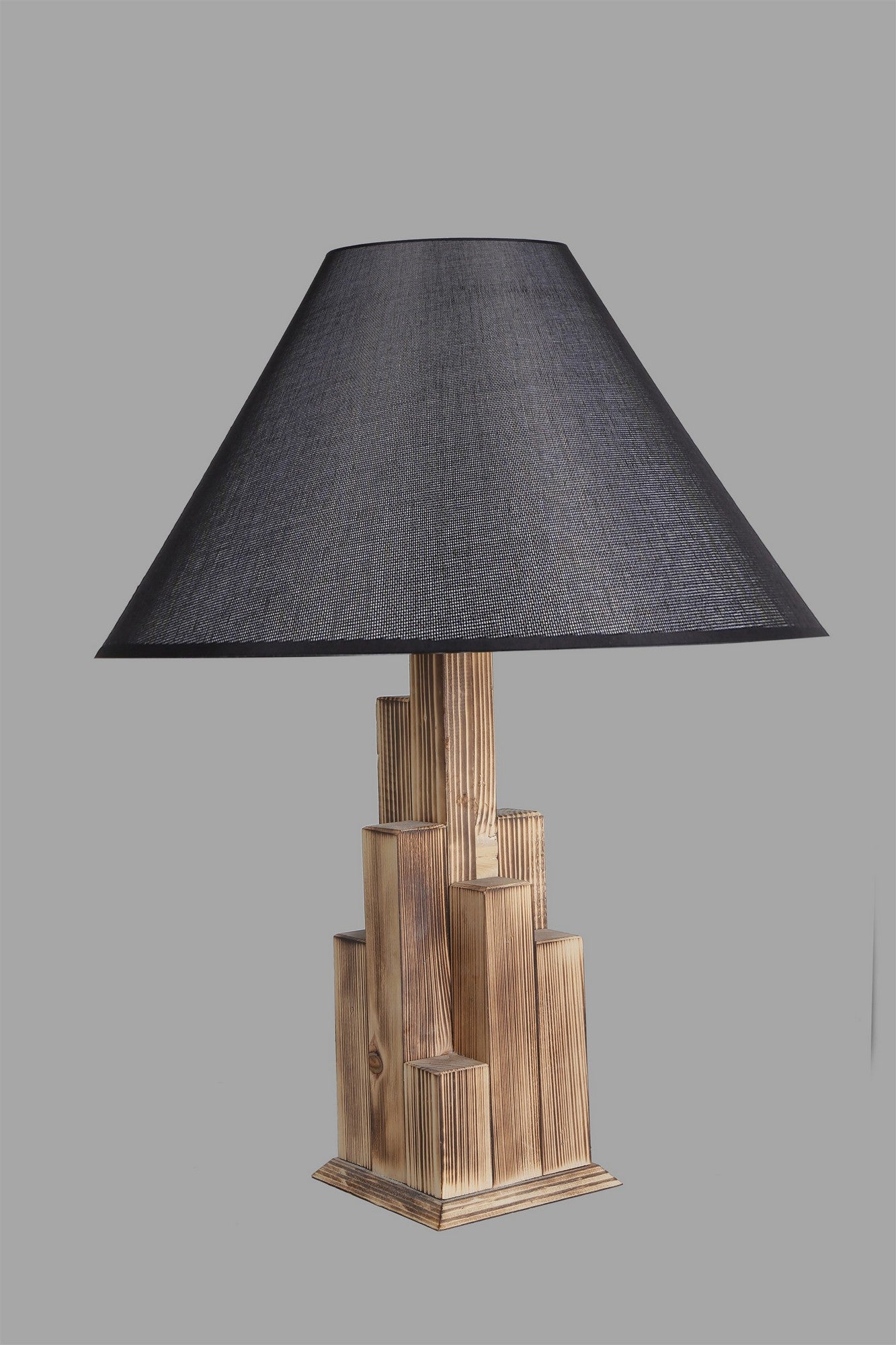 Lampe à poser style vintage moderne Tatri Abat jour conique Tissu Noir avec support Motif Géométrique Bois clair