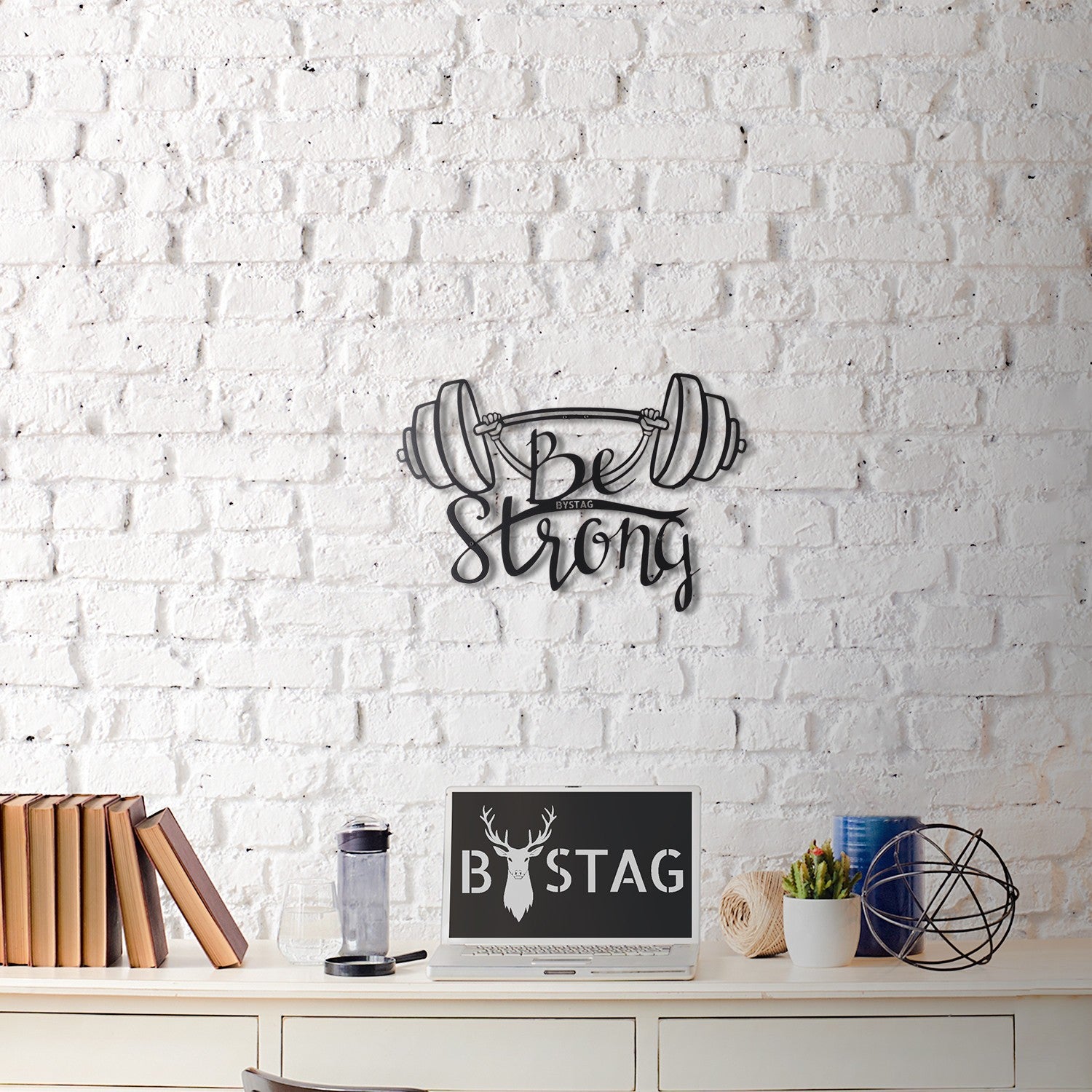 Décoration murale Felzo L50xH34cm "BE STRONG" Métal Noir