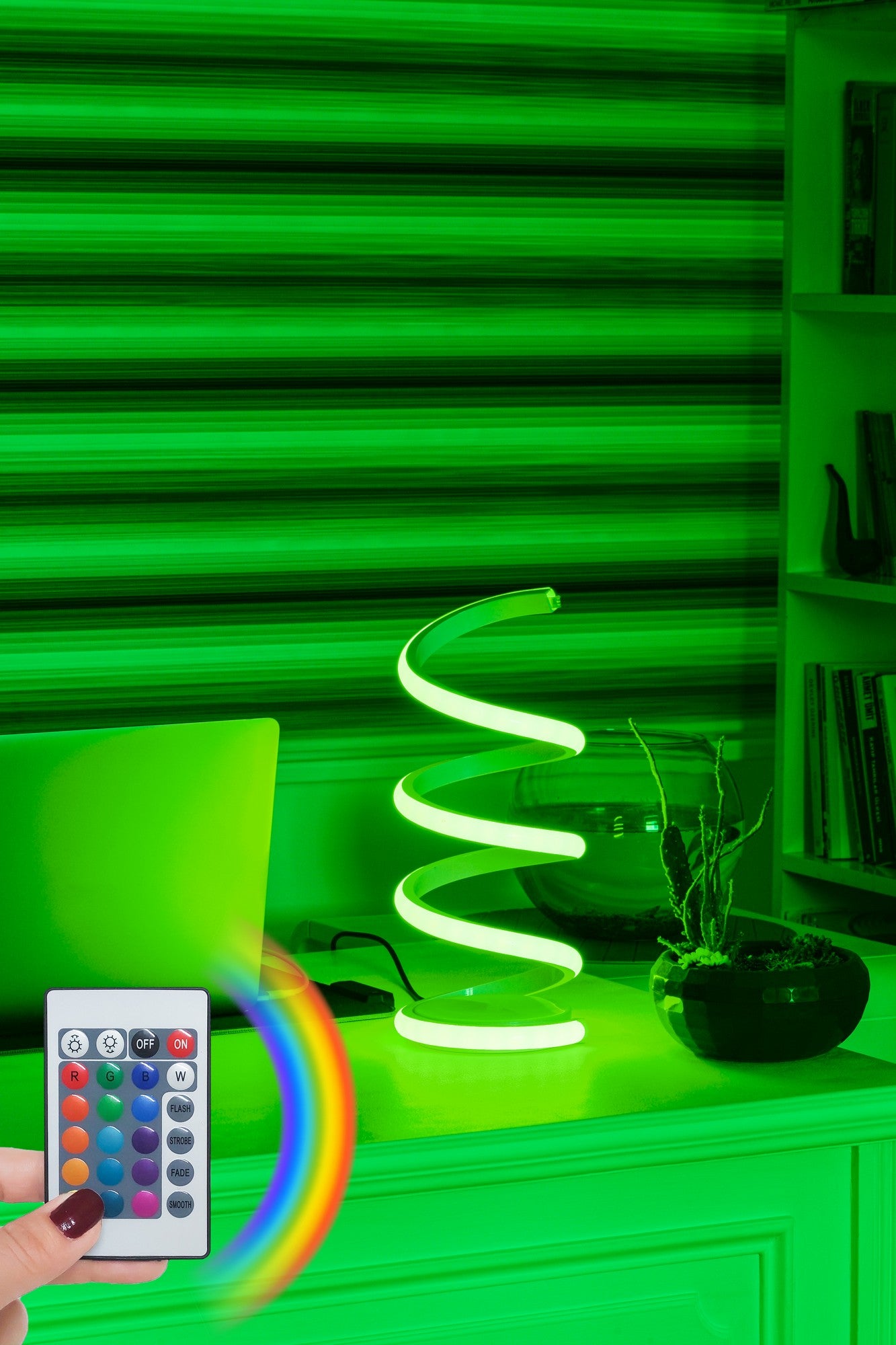 Lampe à poser design spiral Jonc H35cm Métal Blanc et LED Multicolore