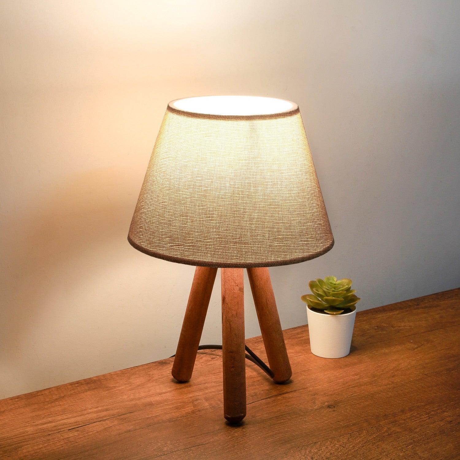 Lampe à poser Linya style nordique Beige et trépied en bois