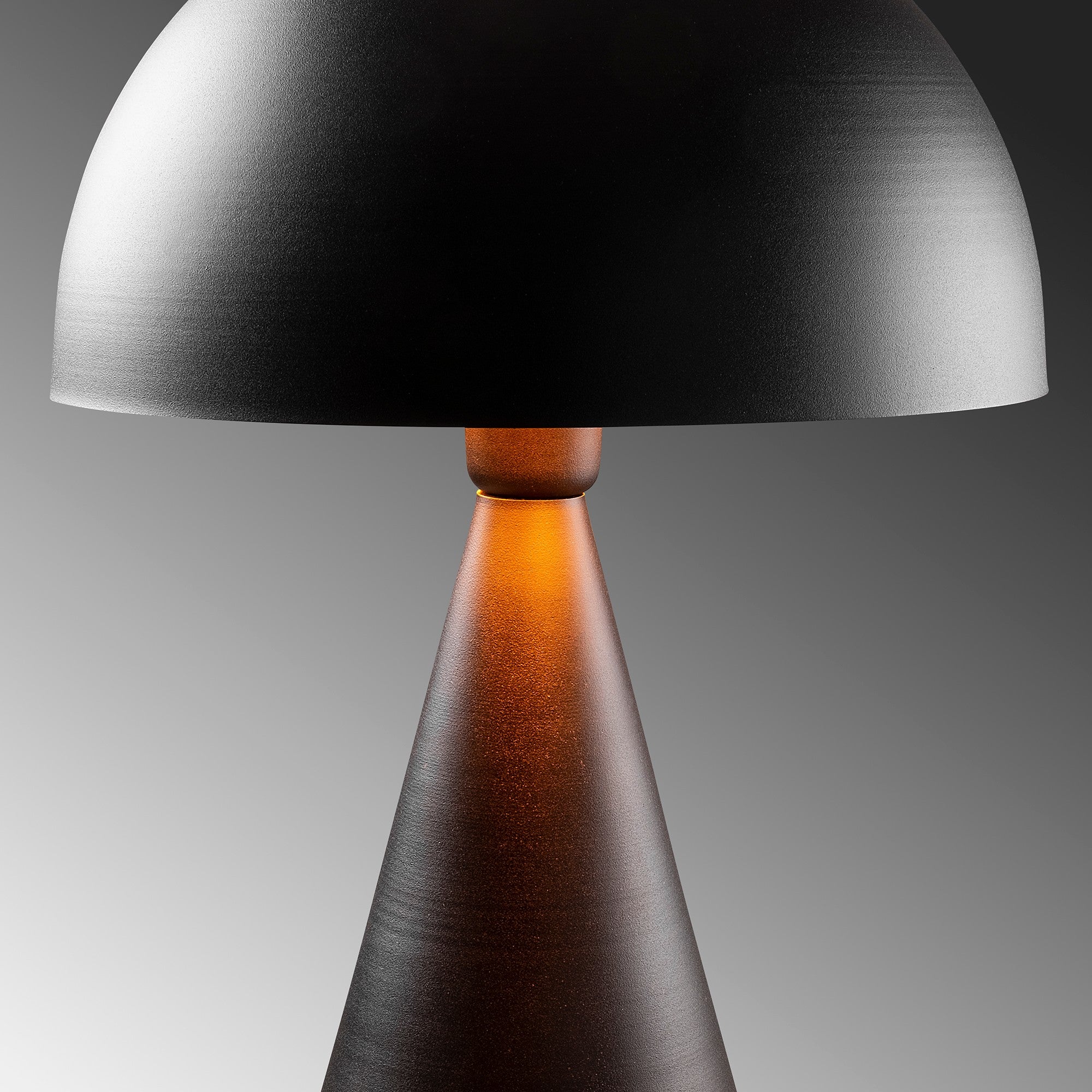 Lampe de table gros champignon Fonka H52cm Métal Noir